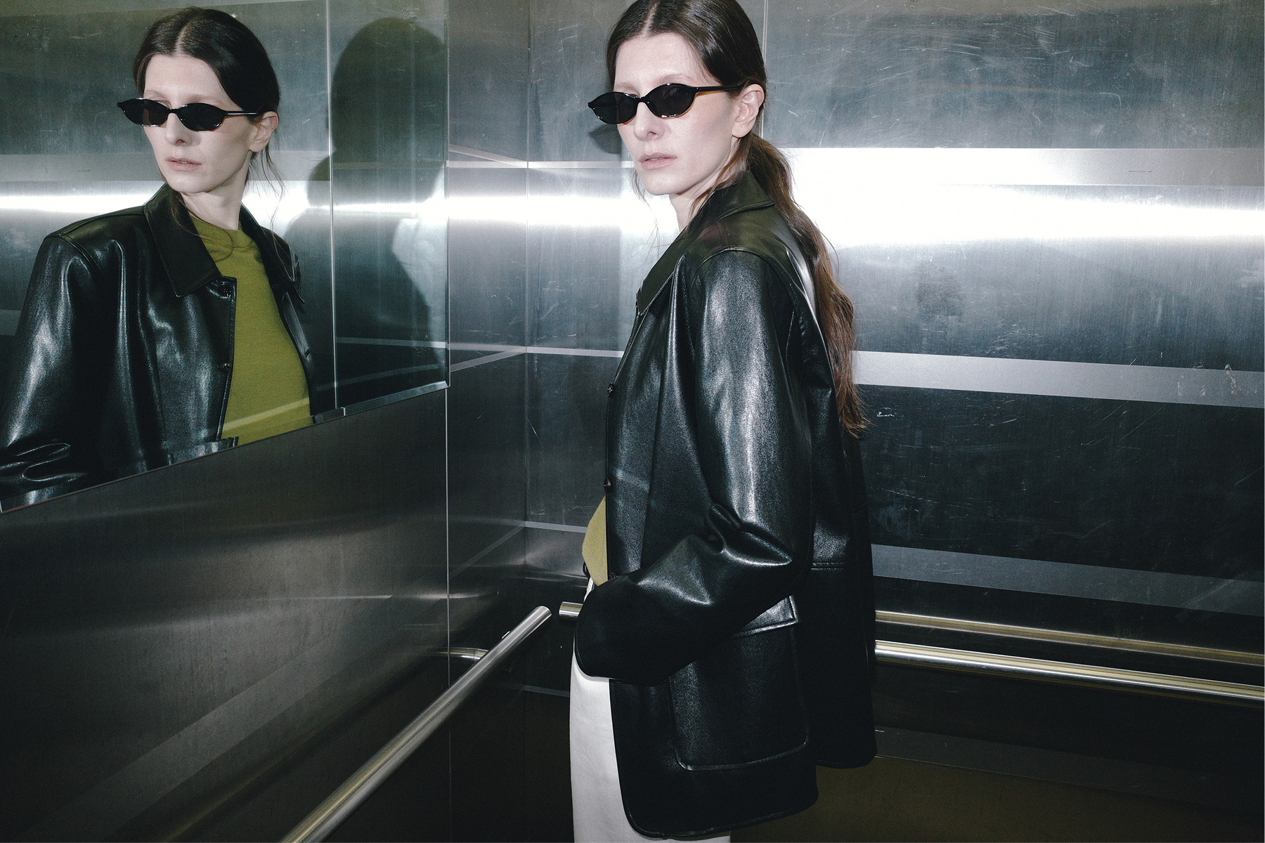 25AW RUNWAY PARIS image 1