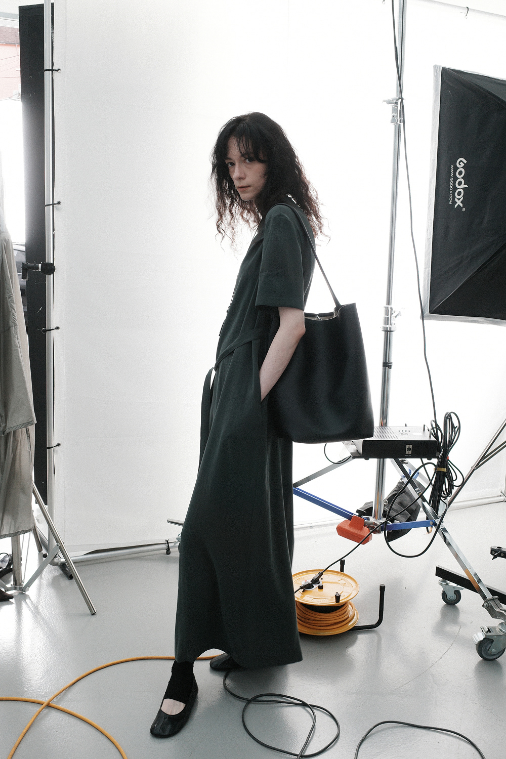 25AW RUNWAY PARIS image 1