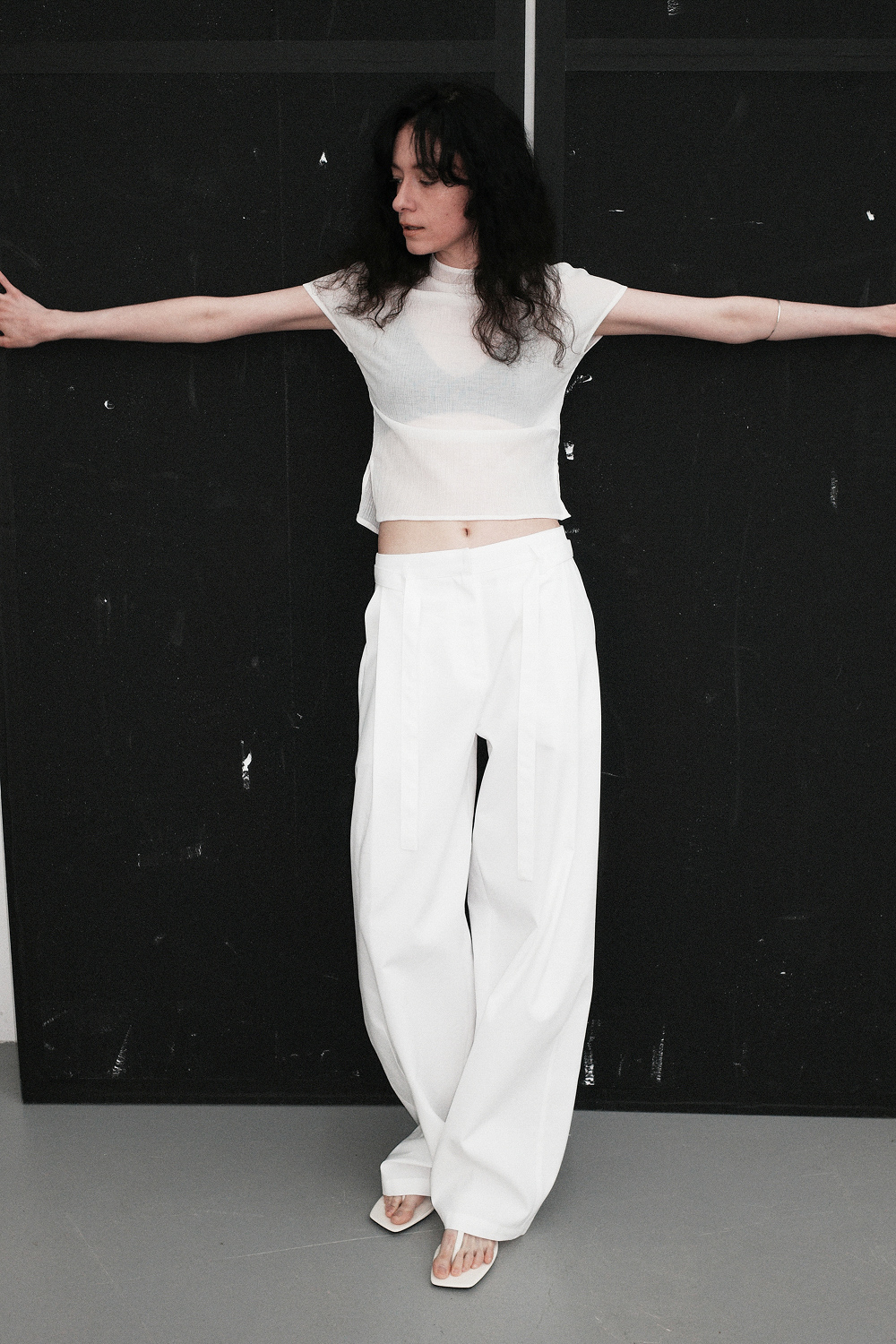 25AW RUNWAY PARIS image 1